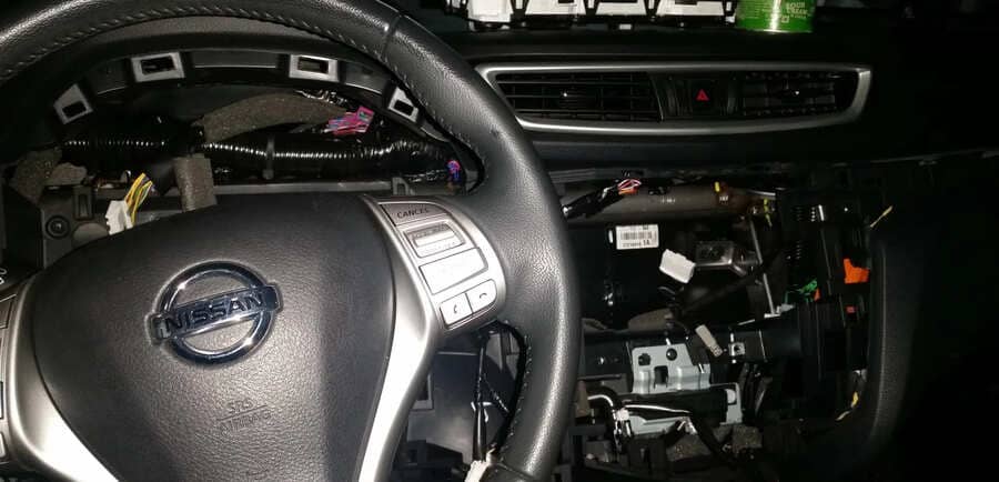 Ремонт блокировки руля (ESCL) на Nissan Qashqai J10: быстрые методы диагностики