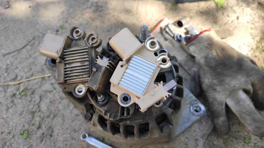 Почему выходит из строя генератор на Nissan Almera Classic и как это предупредить