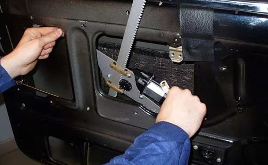 Проблемы с электростеклоподъемниками: диагностика и ремонт