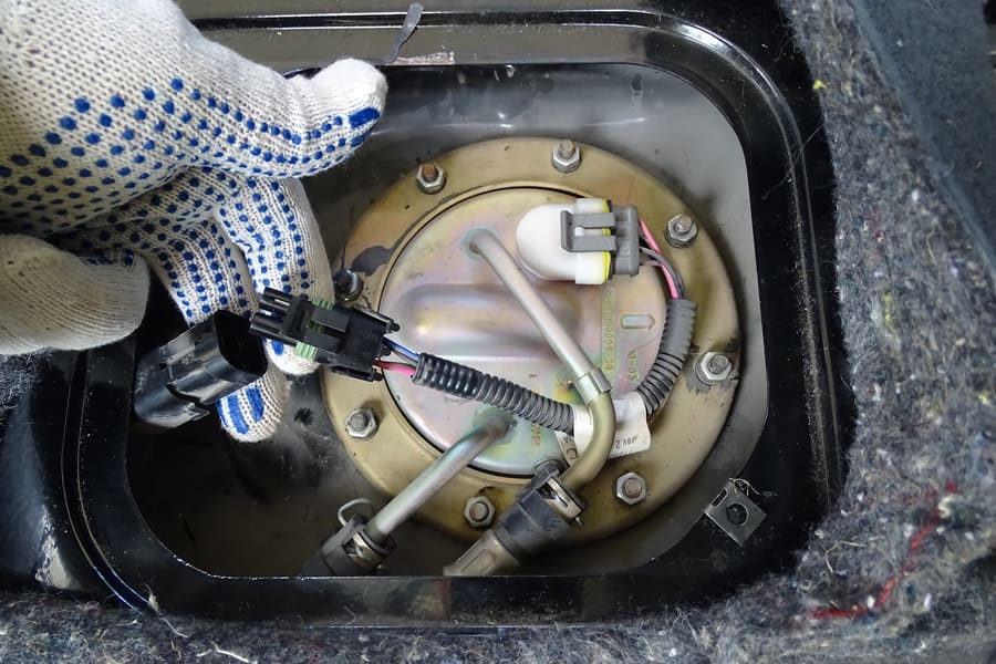 Проблемы с подачей топлива: как выявить неисправности в топливной системе?