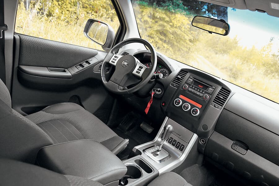 Как снизить шум в салоне Nissan Navara D40 при поездках по трассе